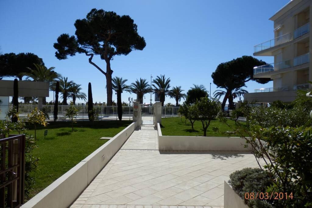 דירות קאן Royal Palm מראה חיצוני תמונה